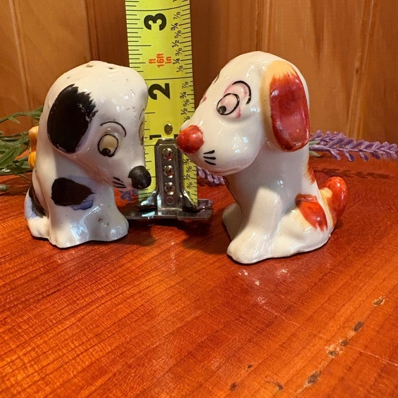 Vintage Dog Salt and Pepper Shakers made in Occupied Japan - Picture 9 of 10
